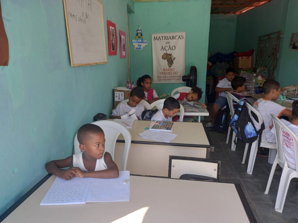 Fundação Telefônica Vivo Doção de Mochilas e Livros Ong Matriarcas em Ação4