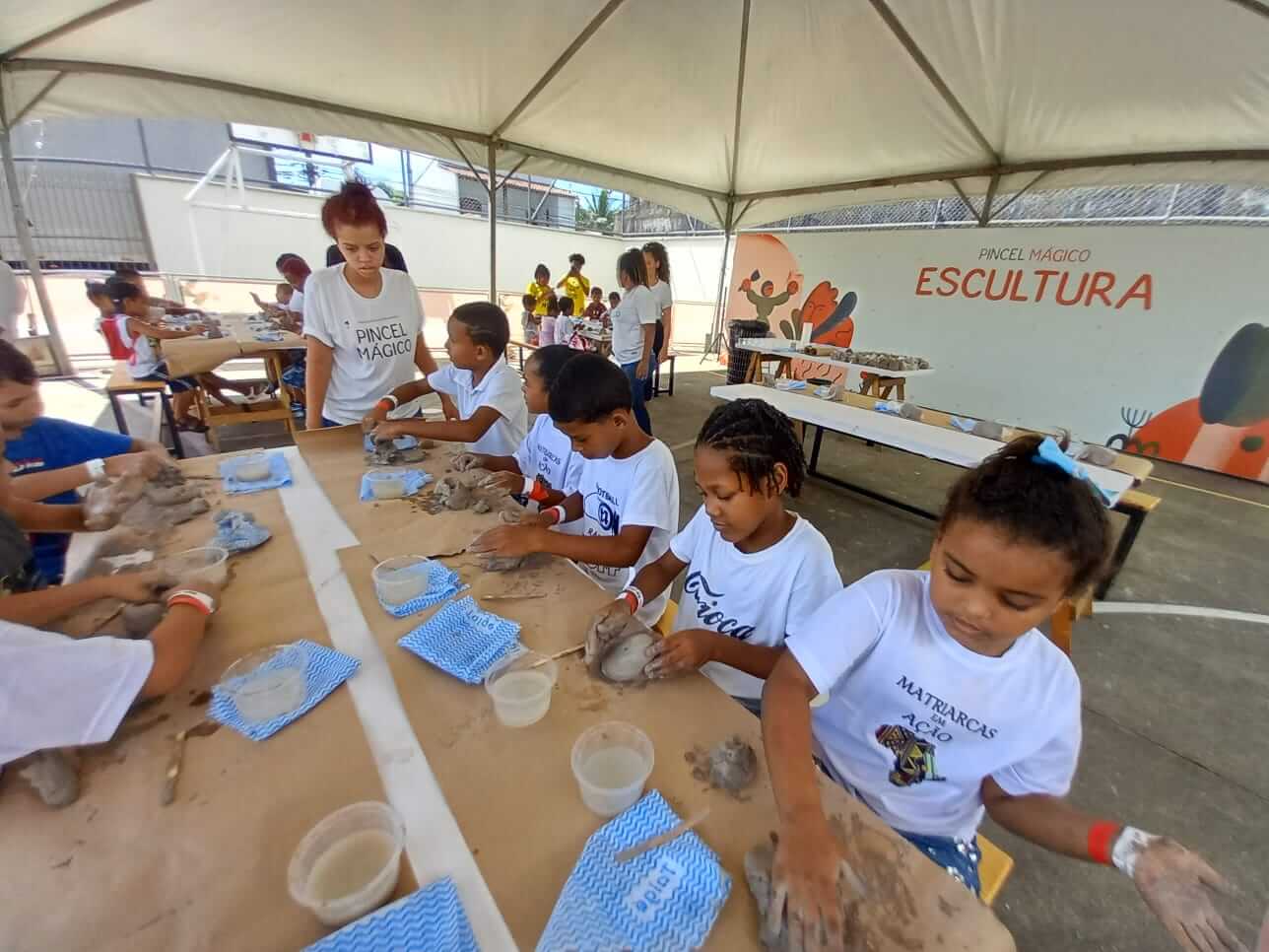 Projeto Pincel Magico Matriarcas em Acao